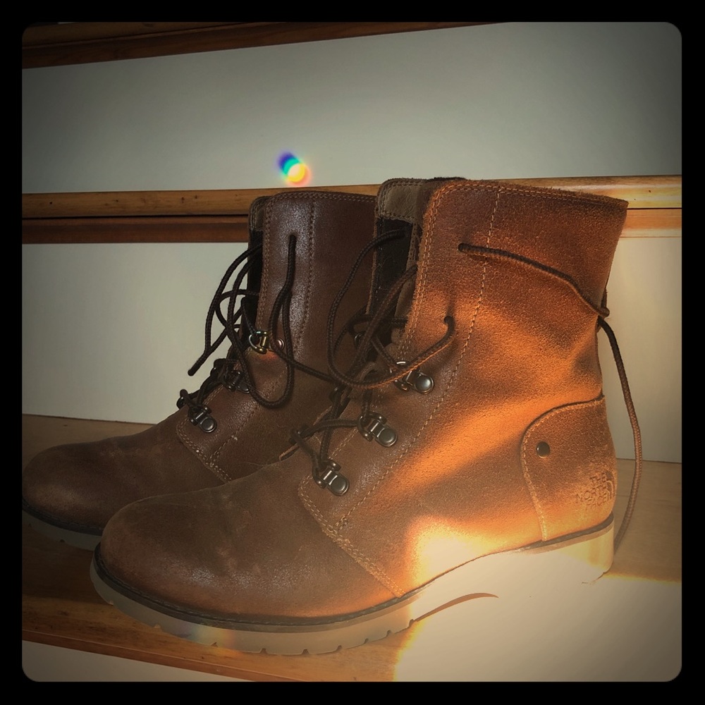 North Face Women’s size 6 boots